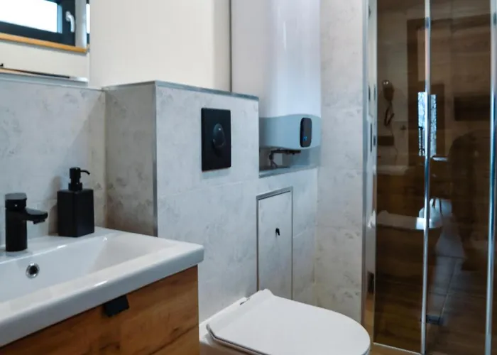 Brzozowe Wzgórze W Chocieszowie * Polanica-Zdrój